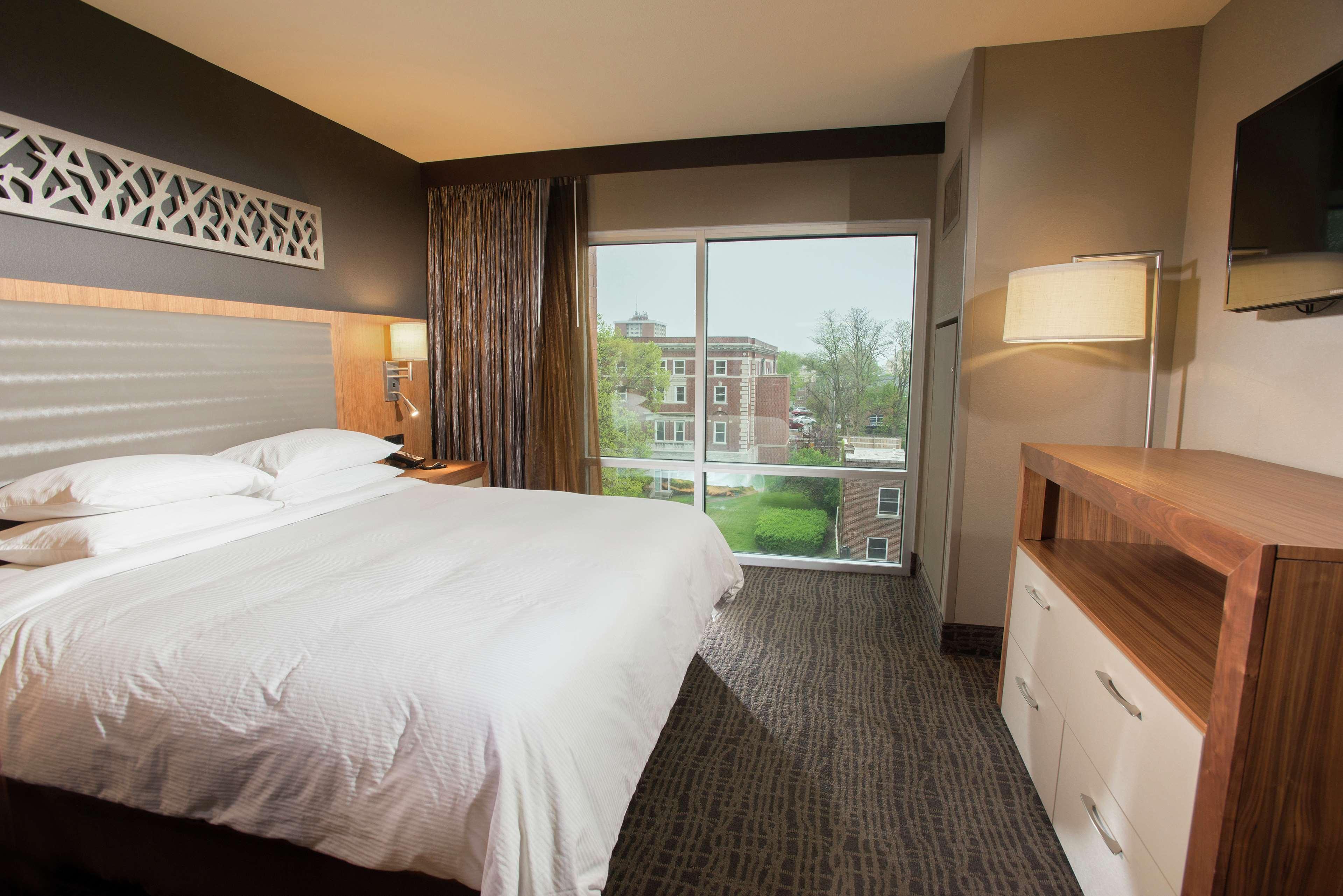 The Broadway Columbia - A Doubletree By Hilton Hotel Екстериор снимка
