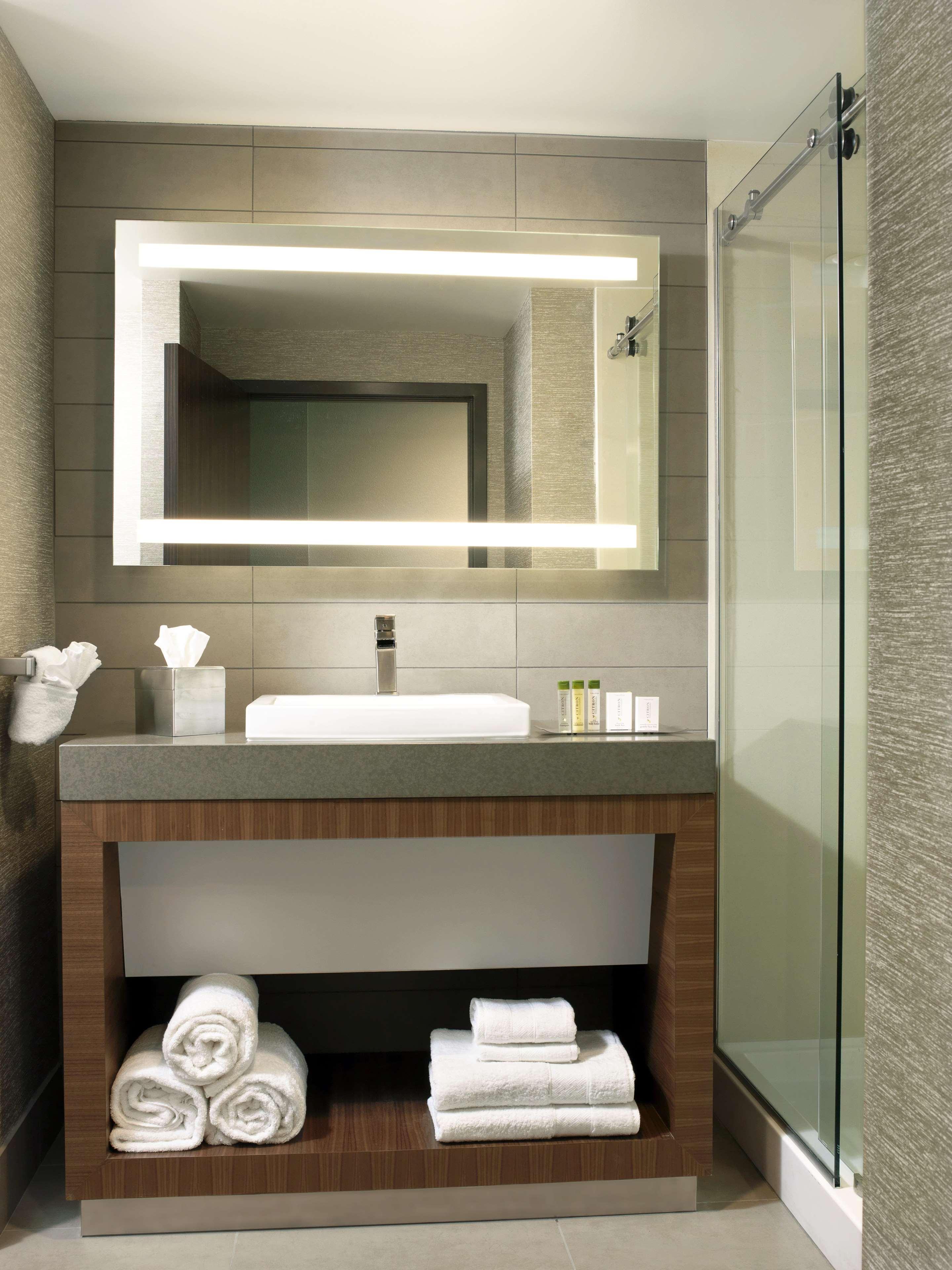 The Broadway Columbia - A Doubletree By Hilton Hotel Екстериор снимка