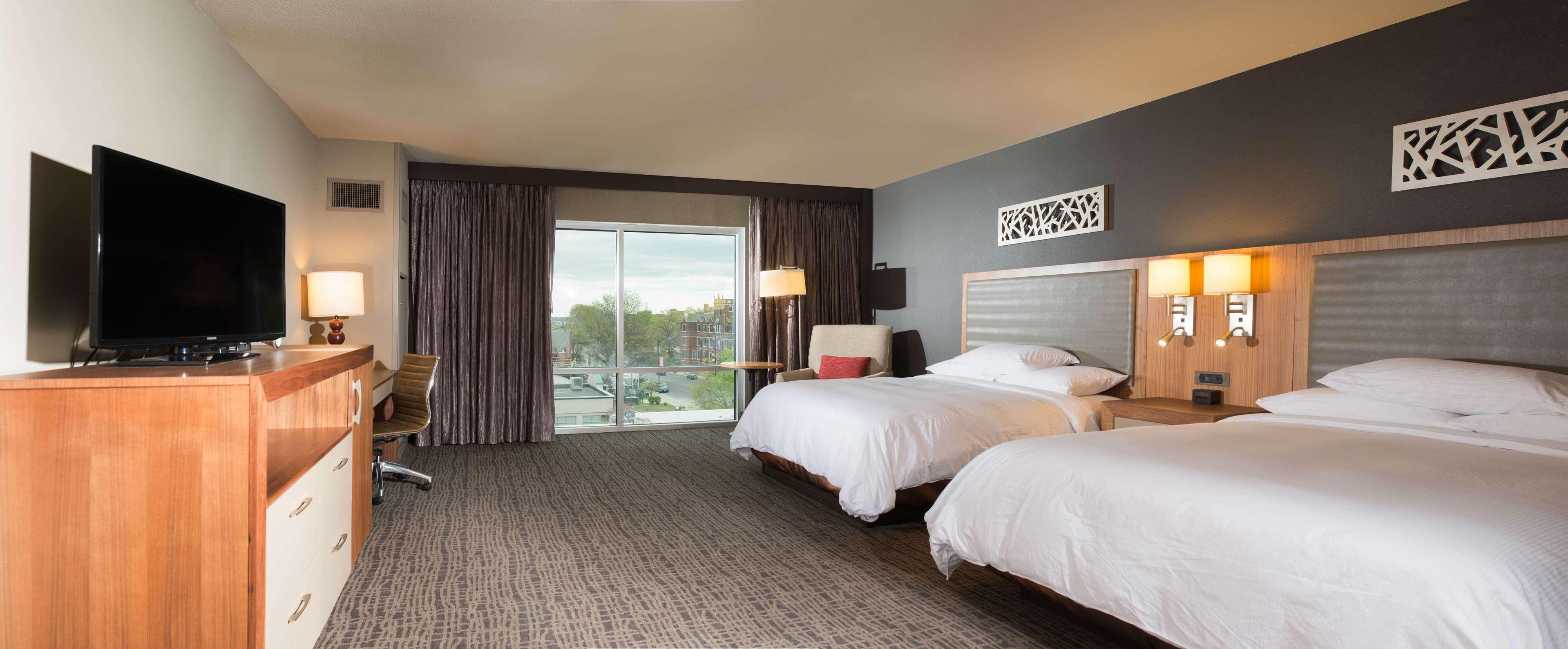 The Broadway Columbia - A Doubletree By Hilton Hotel Екстериор снимка
