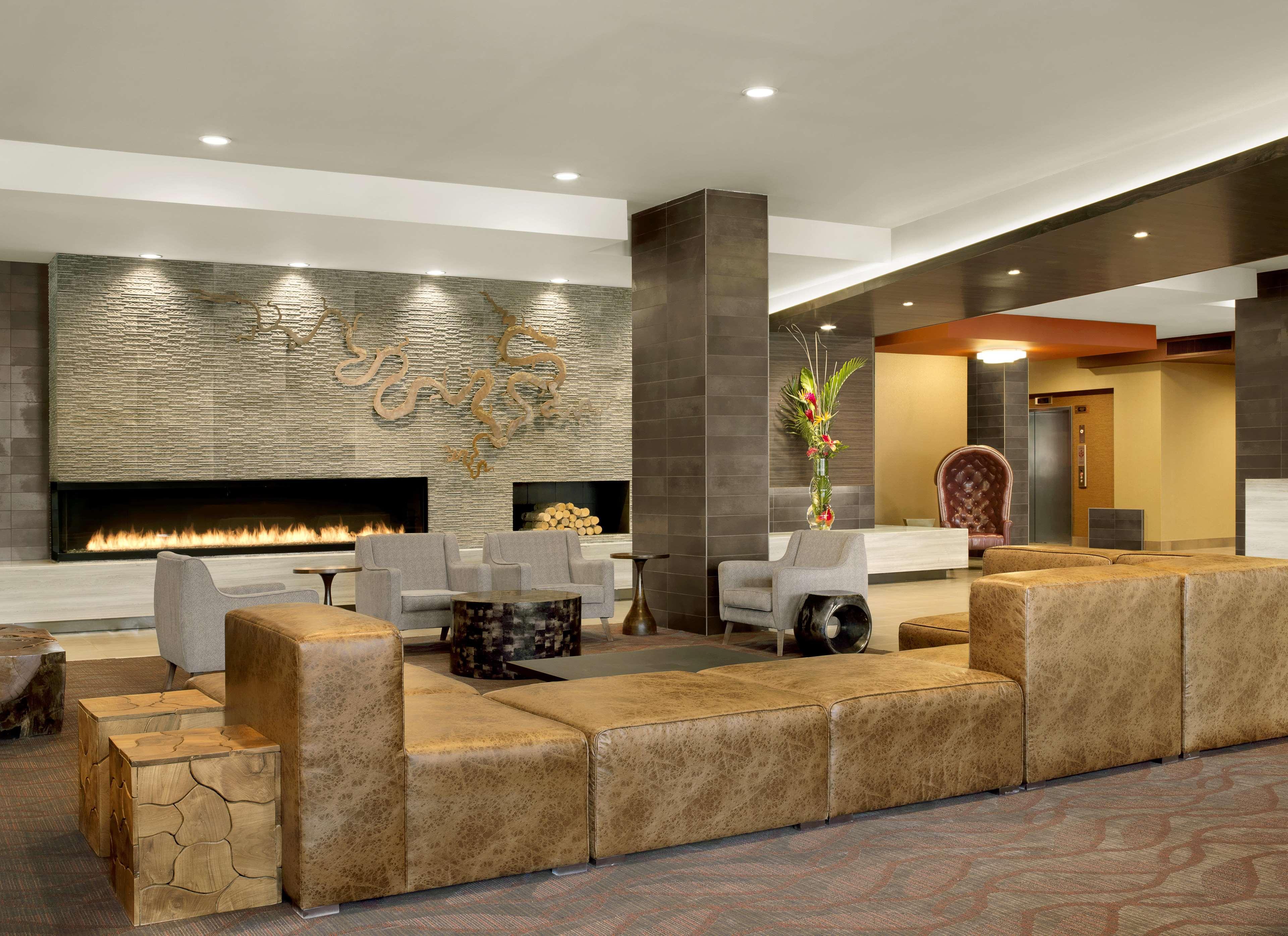 The Broadway Columbia - A Doubletree By Hilton Hotel Екстериор снимка