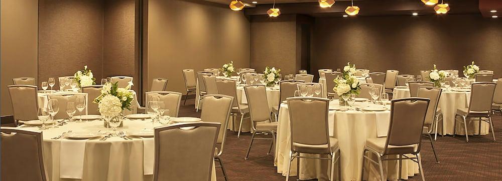 The Broadway Columbia - A Doubletree By Hilton Hotel Екстериор снимка