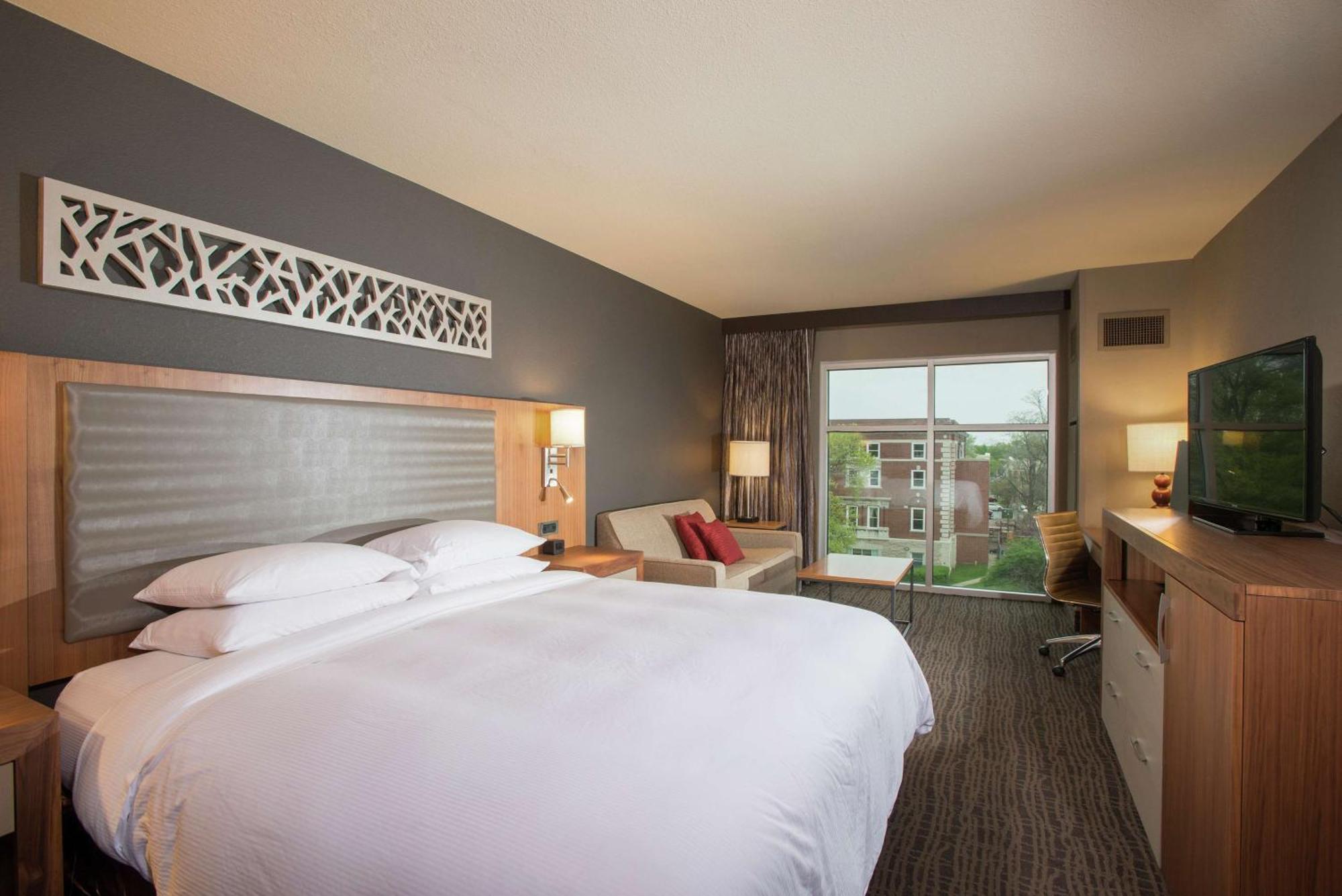 The Broadway Columbia - A Doubletree By Hilton Hotel Екстериор снимка
